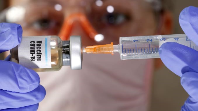 You are currently viewing SCIENTISTS CALL FOR VOLUNTEERS TO BE INFECTED WITH THE CORONAVIRUS TO TEST VACCINES